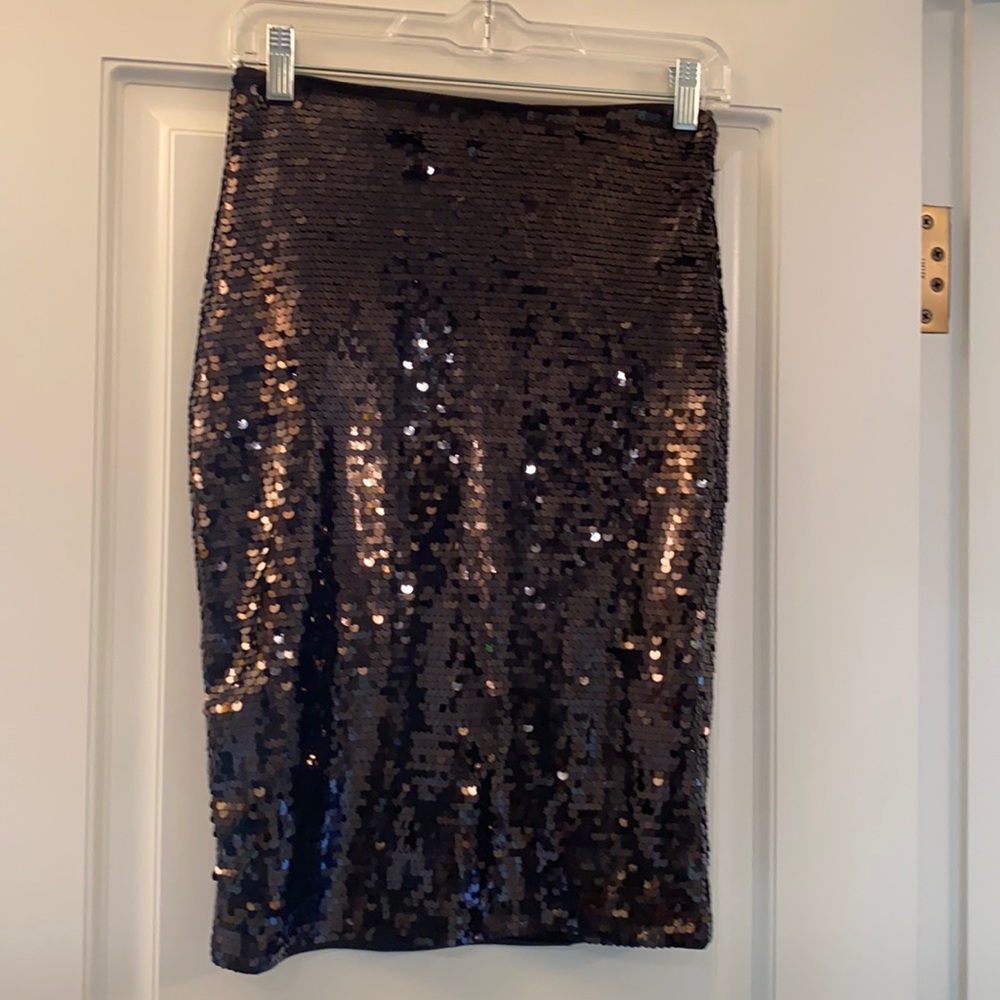 HM sequin skirt